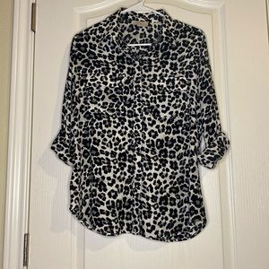 Long sleeve blouse - cheetah print